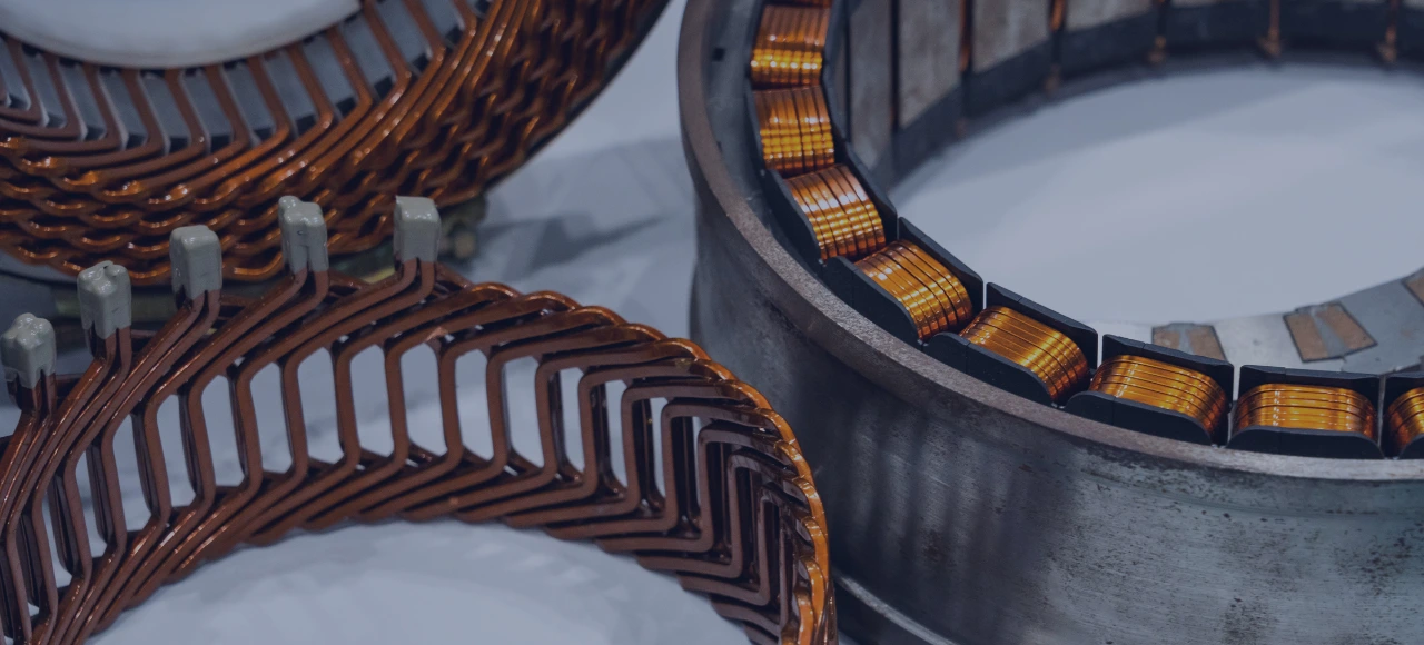 Electric motor stator coil 